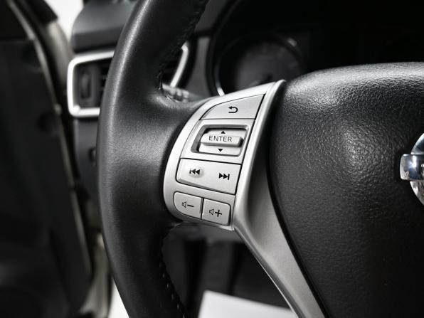 Nissan Qashqai II с пробегом 2017 года, цена 1 575 000 рублей, 140755 км, внедорожник, Автокод Объявления