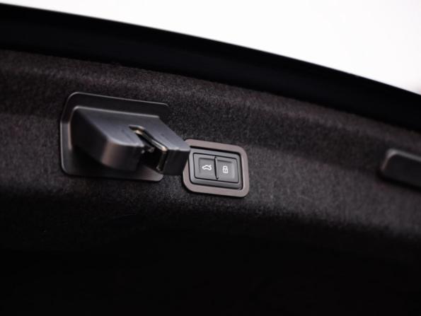 Audi A6 V (C8) с пробегом 2020 года, цена 3 749 000 рублей, 50954 км, седан, Автокод Объявления