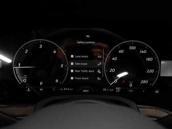 Volkswagen Touareg III Рестайлинг с пробегом 2026 года, цена 12 750 000 рублей, 11 км, внедорожник, Автокод Объявления