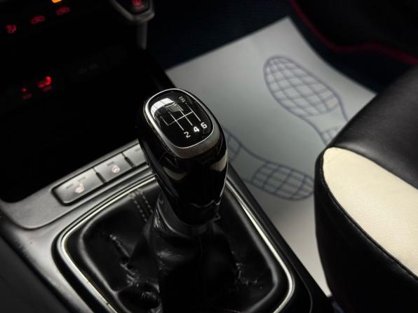 Kia Rio IV с пробегом 2019 года, цена 899 000 рублей, 215970 км, седан, Автокод Объявления