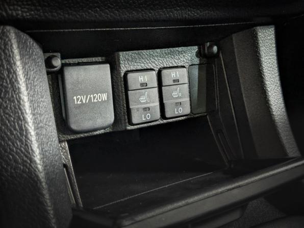 Toyota Corolla XI (E160 E170 E180) с пробегом 2015 года, цена 1 065 000 рублей, 262000 км, седан, Автокод Объявления