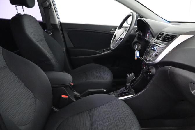 Hyundai Solaris I Рестайлинг с пробегом 2015 года, цена 949 000 рублей, 136000 км, хэтчбек, Автокод Объявления