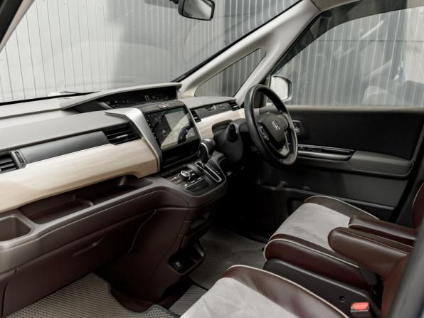 Honda Freed II с пробегом 2016 года, цена 1 270 000 рублей, 144079 км, компактвэн, Автокод Объявления