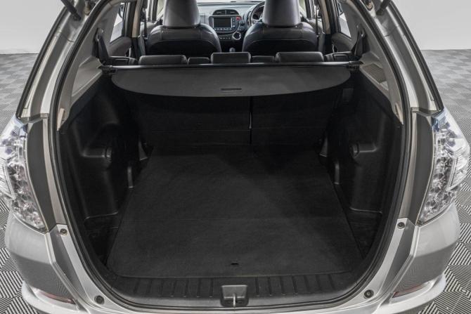 Honda Fit Shuttle I с пробегом 2012 года, цена 849 000 рублей, 132000 км, универсал, Автокод Объявления
