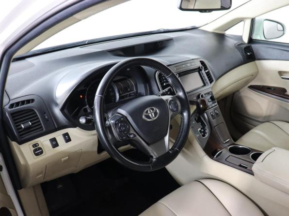 Toyota Venza I Рестайлинг с пробегом 2013 года, цена 2 147 000 рублей, 195459 км, внедорожник, Автокод Объявления
