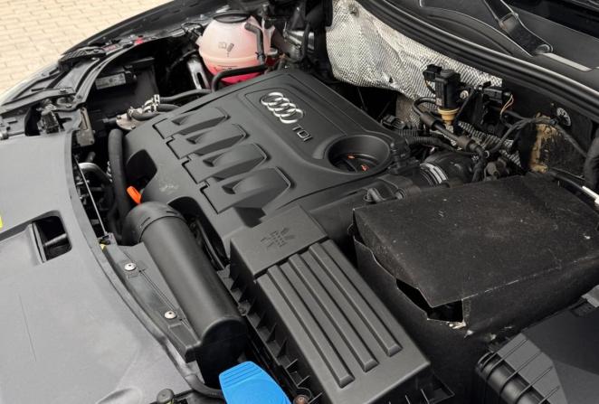 Audi Q3 I (8U) с пробегом 2012 года, цена 1 350 000 рублей, 215883 км, внедорожник, Автокод Объявления