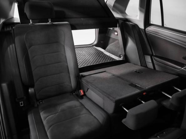 Volkswagen Tiguan II с пробегом 2018 года, цена 2 599 000 рублей, 147654 км, внедорожник, Автокод Объявления
