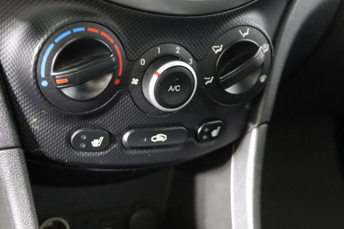 Hyundai Solaris I с пробегом 2013 года, цена 699 990 рублей, 200448 км, седан, Автокод Объявления