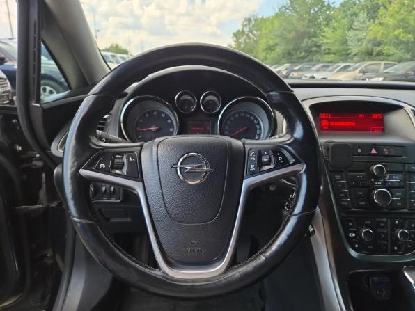 Opel Astra J с пробегом 2012 года, цена 640 000 рублей, 164872 км, хэтчбек, Автокод Объявления