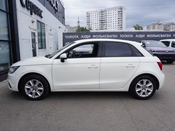 Audi A1 I (8X) с пробегом 2013 года, цена 900 000 рублей, 176848 км, хэтчбек, Автокод Объявления