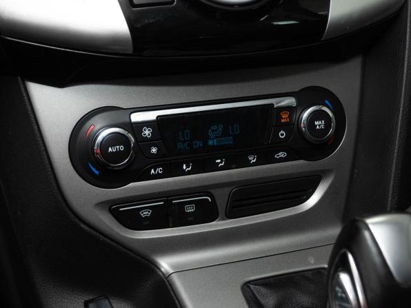Ford Focus III с пробегом 2013 года, цена 848 000 рублей, 162399 км, универсал, Автокод Объявления