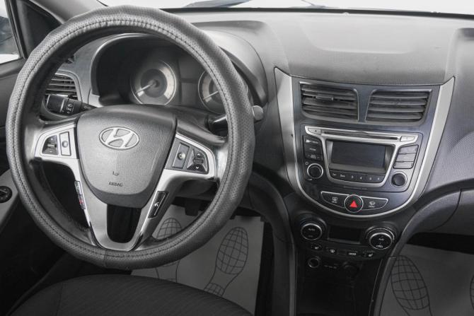 Hyundai Solaris I Рестайлинг с пробегом 2014 года, цена 699 000 рублей, 320000 км, седан, Автокод Объявления