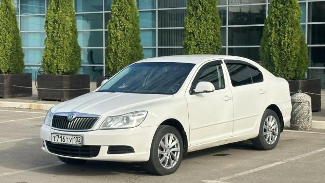 Skoda Octavia II (A5) Рестайлинг с пробегом 2011 года, цена 679 000 рублей, 246000 км, лифтбек, Автокод Объявления