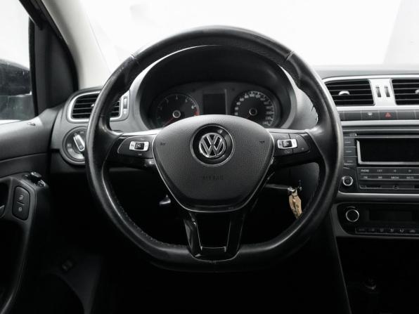 Volkswagen Polo V Рестайлинг с пробегом 2016 года, цена 850 000 рублей, 235000 км, седан, Автокод Объявления
