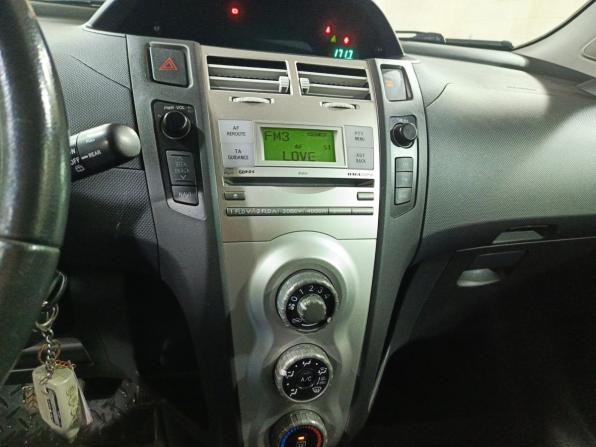 Toyota Yaris II с пробегом 2008 года, цена 600 000 рублей, 172150 км, хэтчбек, Автокод Объявления