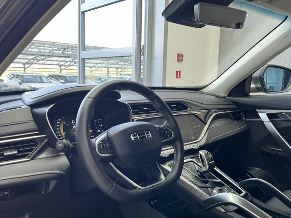 Geely Atlas Pro с пробегом 2023 года, цена 2 100 000 рублей, 33000 км, внедорожник, Автокод Объявления