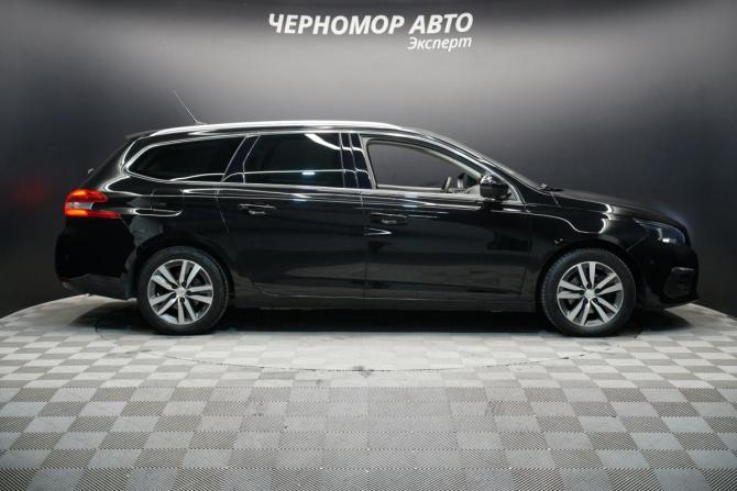 Peugeot 308 II Рестайлинг с пробегом 2018 года, цена 1 690 000 рублей, 149447 км, универсал, Автокод Объявления