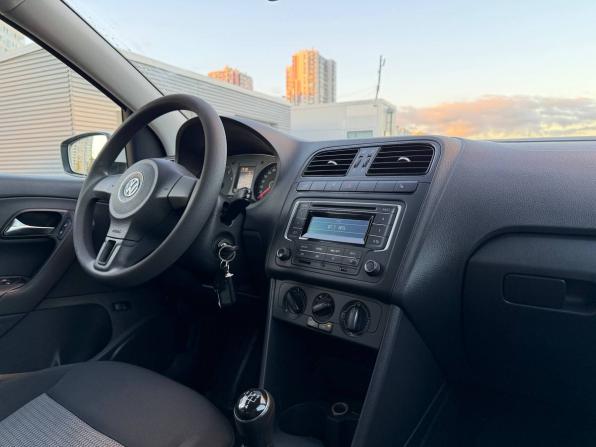 Volkswagen Polo V с пробегом 2015 года, цена 795 000 рублей, 157408 км, седан, Автокод Объявления