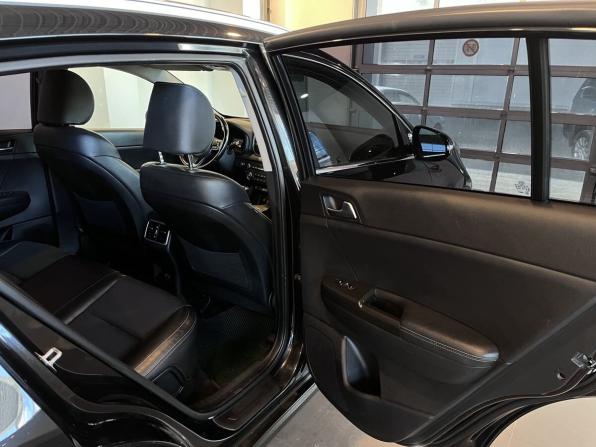 Kia Sportage IV с пробегом 2018 года, цена 1 950 000 рублей, 100805 км, внедорожник, Автокод Объявления