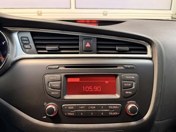 Kia Ceed II с пробегом 2015 года, цена 1 450 000 рублей, 73371 км, хэтчбек, Автокод Объявления