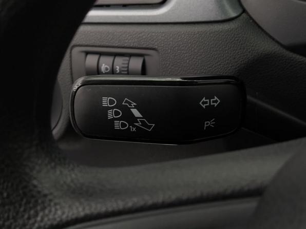 Skoda Rapid I Рестайлинг с пробегом 2017 года, цена 1 319 000 рублей, 44983 км, лифтбек, Автокод Объявления