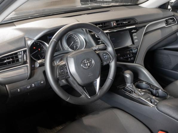 Toyota Camry VIII (XV70) с пробегом 2021 года, цена 2 370 000 рублей, 97460 км, седан, Автокод Объявления