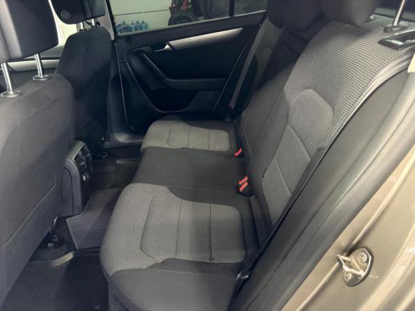 Volkswagen Passat B7 с пробегом 2012 года, цена 997 000 рублей, 254277 км, седан, Автокод Объявления