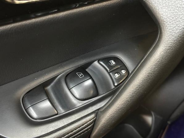 Nissan Qashqai II с пробегом 2016 года, цена 1 690 000 рублей, 95795 км, внедорожник, Автокод Объявления