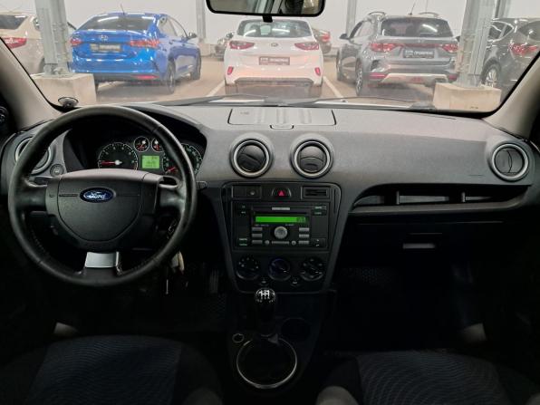 Ford Fusion I Рестайлинг с пробегом 2010 года, цена 400 000 рублей, 349899 км, хэтчбек, Автокод Объявления