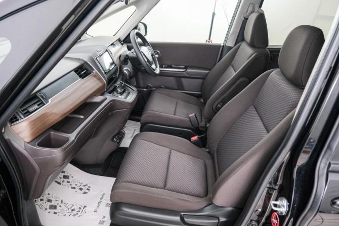 Honda Freed II Рестайлинг с пробегом 2020 года, цена 1 459 000 рублей, 127000 км, компактвэн, Автокод Объявления