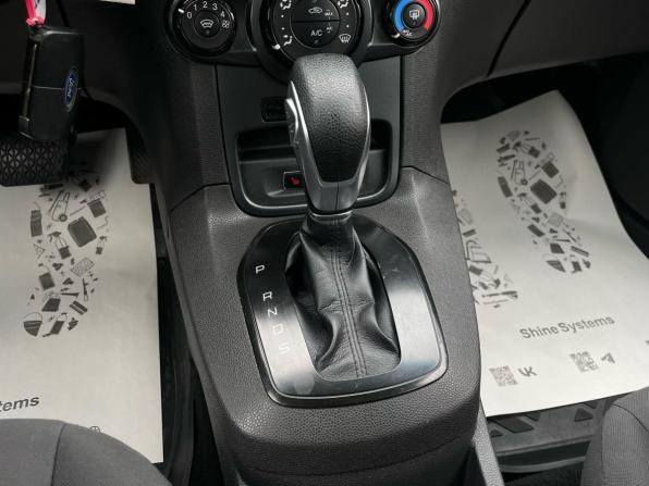 Ford Fiesta Mk6 Рестайлинг с пробегом 2015 года, цена 825 000 рублей, 137400 км, седан, Автокод Объявления