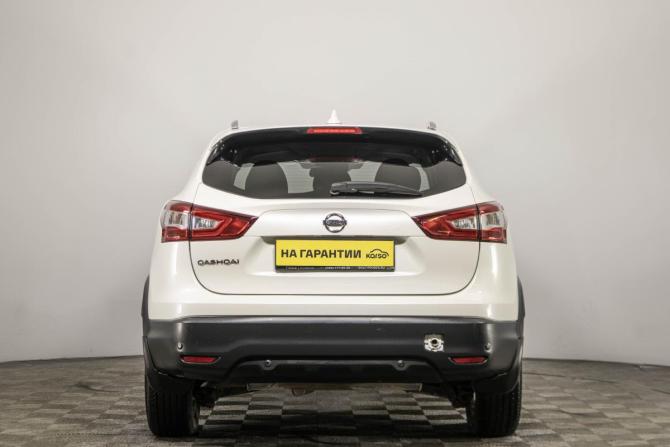 Nissan Qashqai II с пробегом 2017 года, цена 1 439 000 рублей, 200000 км, внедорожник, Автокод Объявления