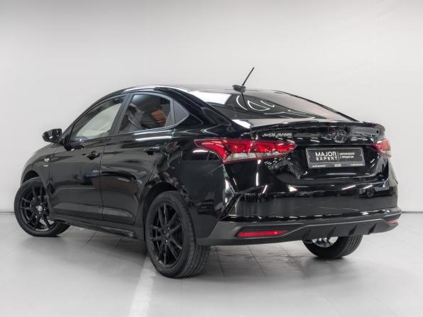 Hyundai Solaris II Рестайлинг с пробегом 2022 года, цена 1 699 000 рублей, 61441 км, седан, Автокод Объявления