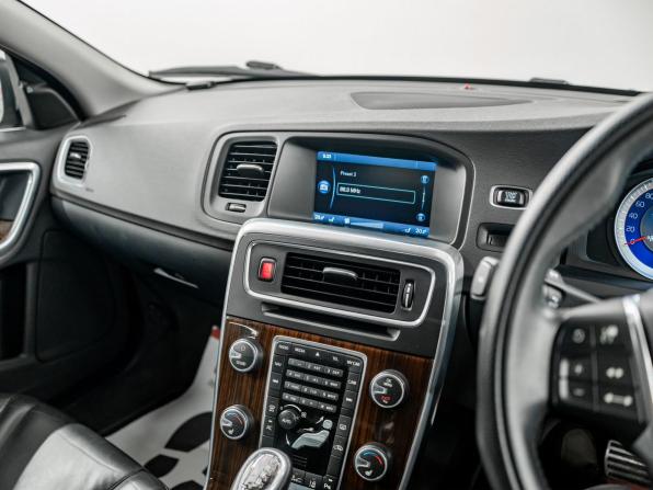 Volvo V60 I с пробегом 2013 года, цена 1 175 000 рублей, 75071 км, универсал, Автокод Объявления