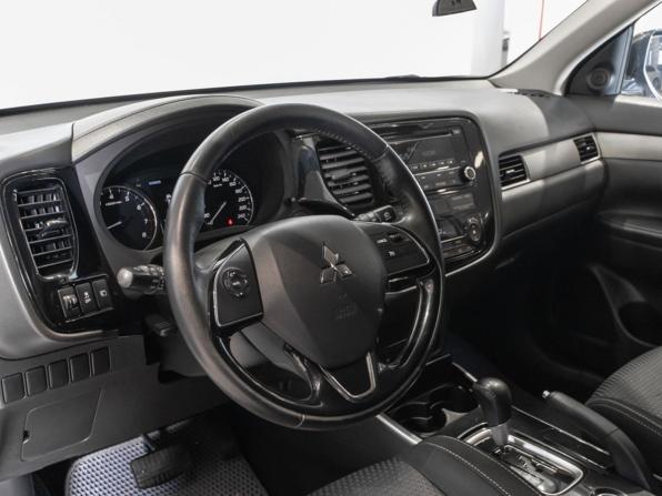 Mitsubishi Outlander III Рестайлинг 2 с пробегом 2017 года, цена 1 713 100 рублей, 152894 км, внедорожник, Автокод Объявления