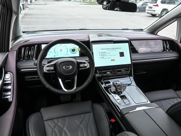 GAC M8 с пробегом 2026 года, цена 5 200 000 рублей, 40 км, минивэн, Автокод Объявления