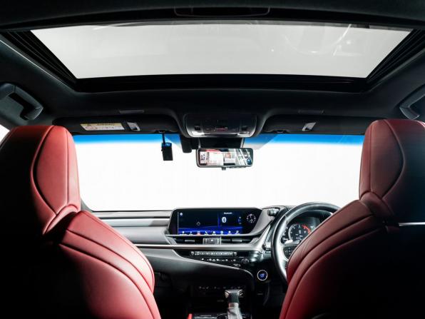 Lexus ES VII с пробегом 2020 года, цена 3 710 000 рублей, 105555 км, седан, Автокод Объявления