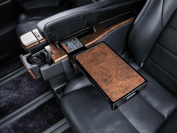 Toyota Alphard III с пробегом 2017 года, цена 4 462 500 рублей, 78161 км, минивэн, Автокод Объявления