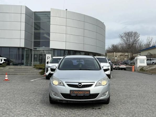 Opel Astra J Рестайлинг с пробегом 2012 года, цена 590 000 рублей, 243000 км, универсал, Автокод Объявления