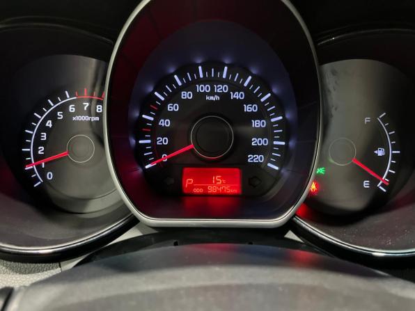 Kia Rio III с пробегом 2014 года, цена 840 000 рублей, 98500 км, седан, Автокод Объявления