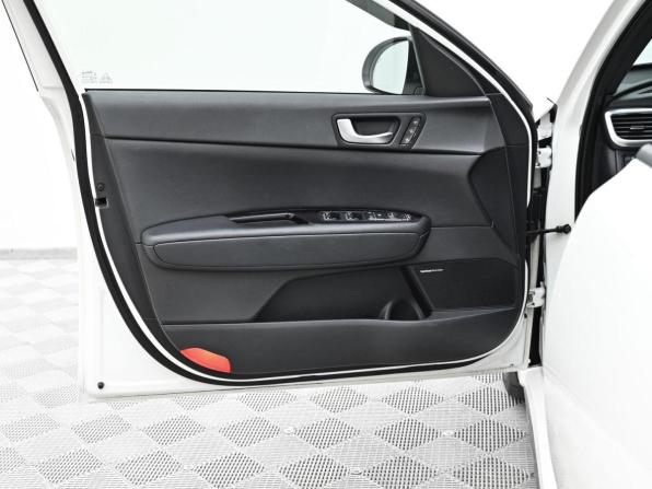 Kia Optima IV с пробегом 2018 года, цена 1 329 000 рублей, 80955 км, седан, Автокод Объявления