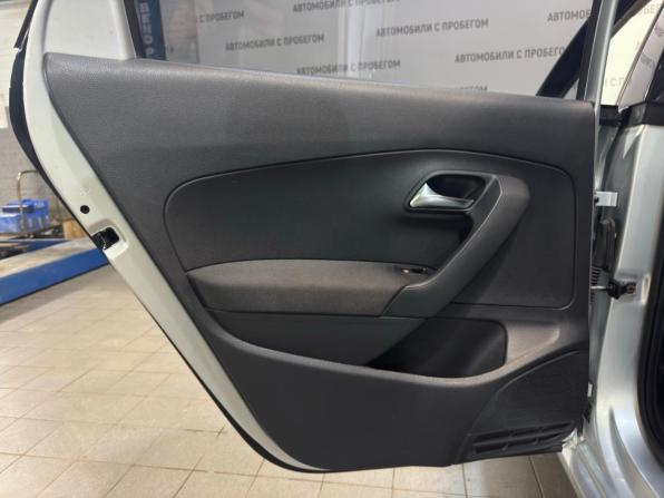 Volkswagen Polo V с пробегом 2013 года, цена 579 000 рублей, 231000 км, седан, Автокод Объявления