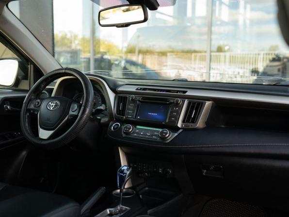 Toyota RAV4 IV (XA40) с пробегом 2014 года, цена 2 200 000 рублей, 201760 км, внедорожник, Автокод Объявления