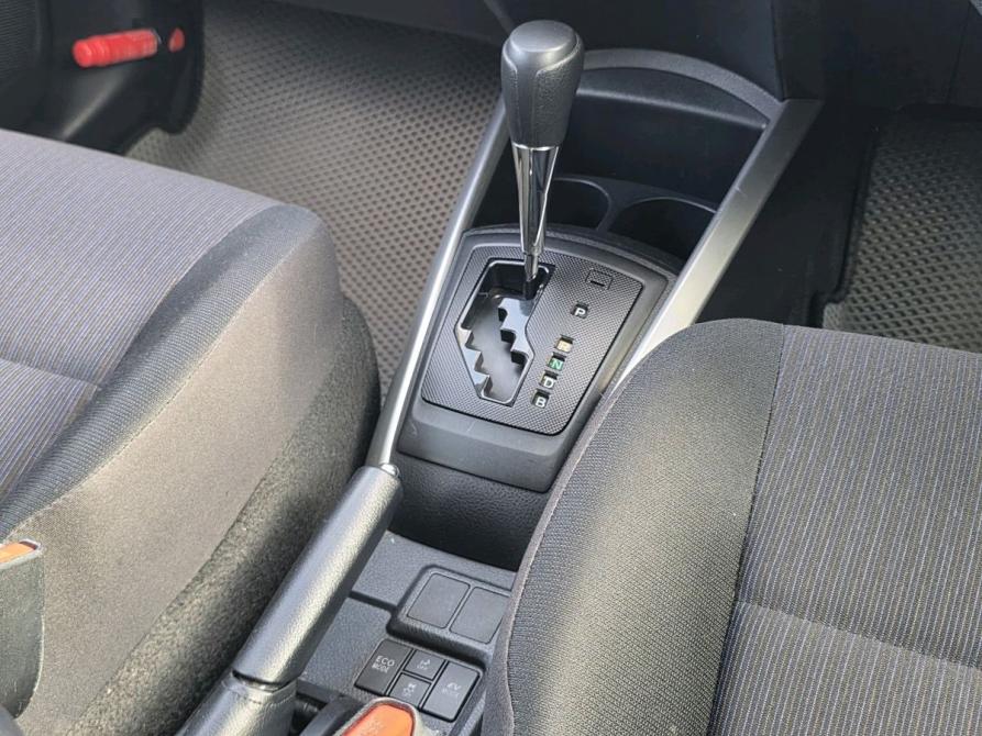 Toyota Corolla XI (E160 E170 E180) Рестайлинг 1 Новосибирск  - изображение 20