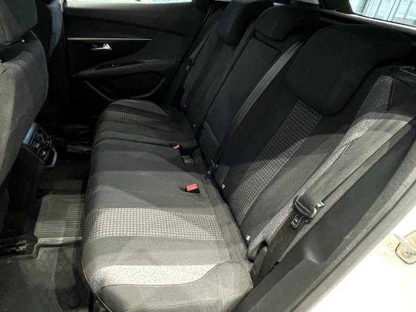 Peugeot 3008 II с пробегом 2019 года, цена 1 745 000 рублей, 122732 км, внедорожник, Автокод Объявления