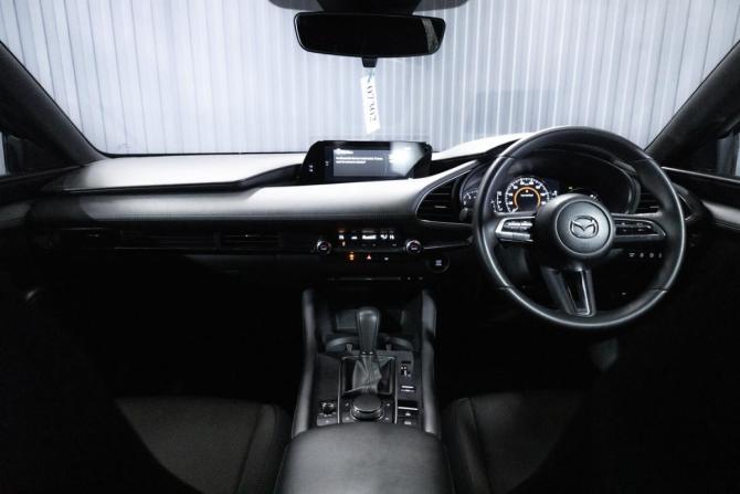 Mazda 3 IV (BP) с пробегом 2019 года, цена 1 499 000 рублей, 102993 км, хэтчбек, Автокод Объявления