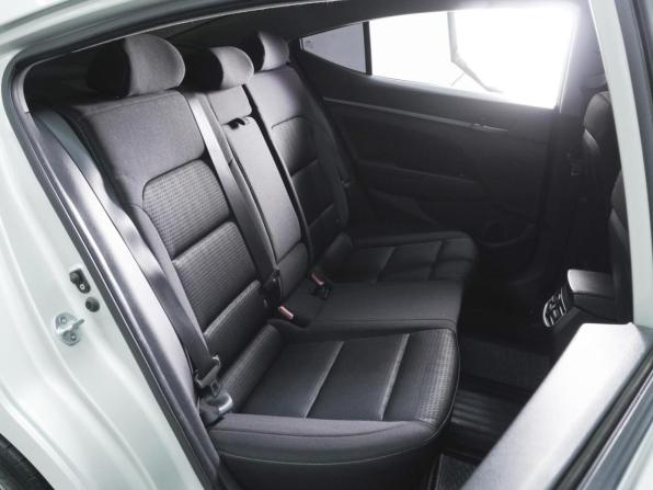 Hyundai Elantra VI (AD) с пробегом 2018 года, цена 1 190 000 рублей, 272815 км, седан, Автокод Объявления