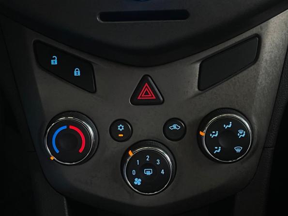 Chevrolet Aveo II с пробегом 2012 года, цена 650 000 рублей, 132134 км, хэтчбек, Автокод Объявления