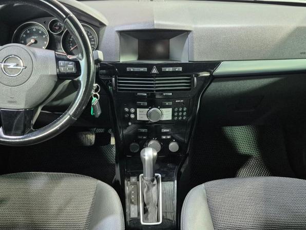 Opel Astra H Рестайлинг с пробегом 2008 года, цена 588 000 рублей, 174109 км, хэтчбек, Автокод Объявления