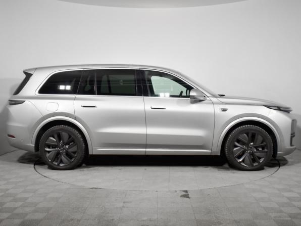 Li Auto (Lixiang) L9 I с пробегом 2023 года, цена 5 399 000 рублей, 73378 км, внедорожник, Автокод Объявления